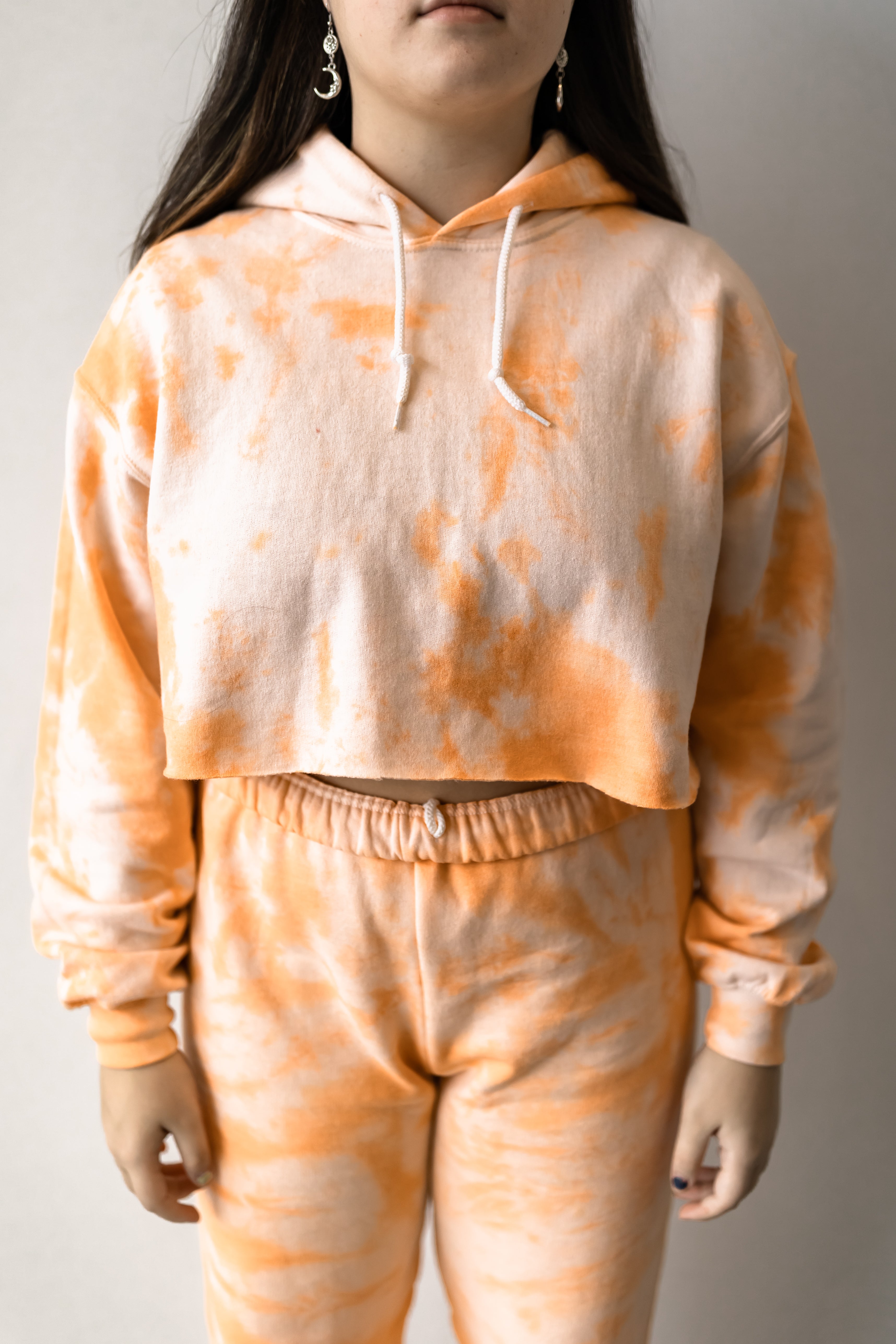 Orange tie 2025 dye sweatsuit