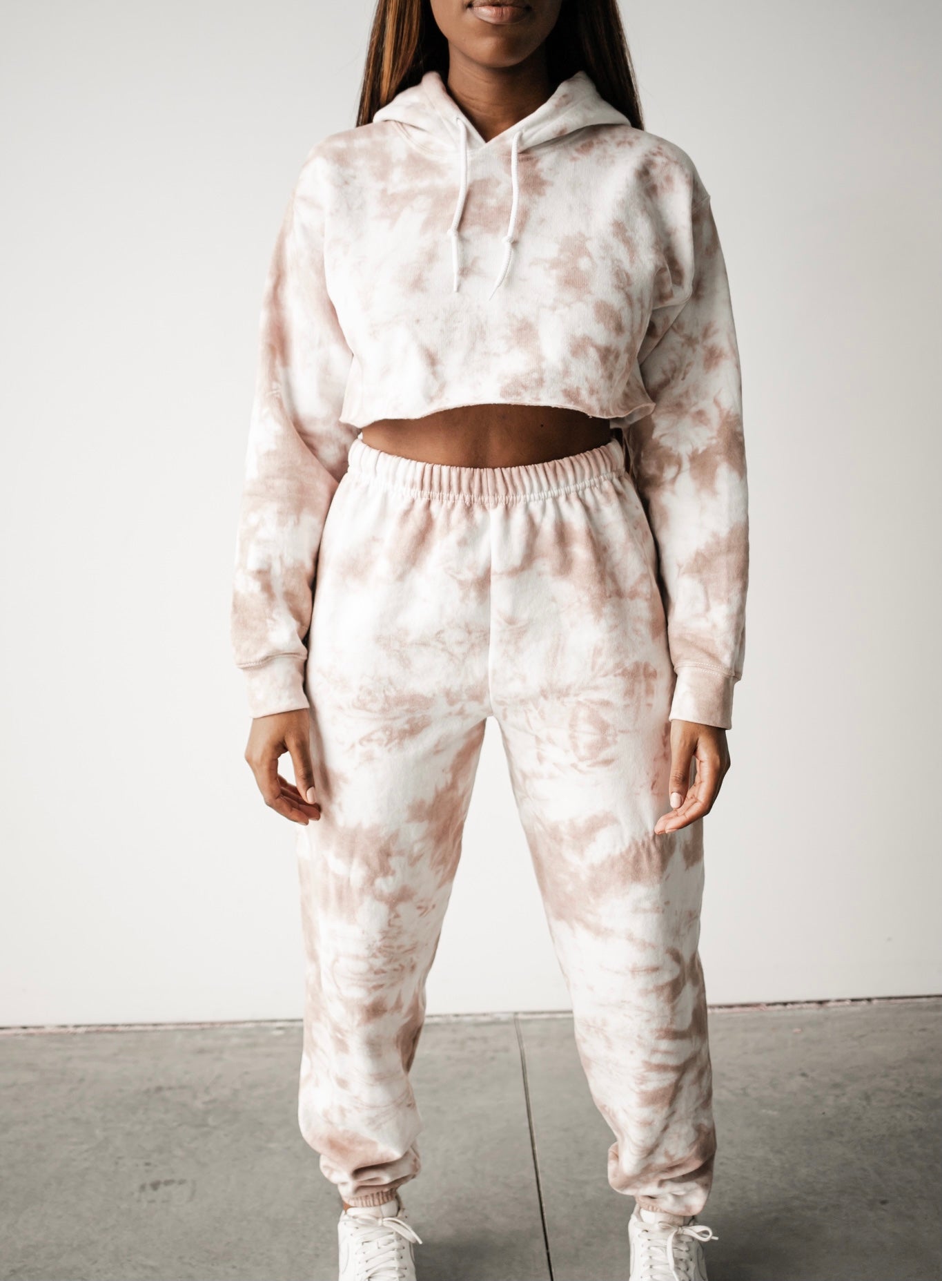 Beige tie dye sweatsuit new arrivals